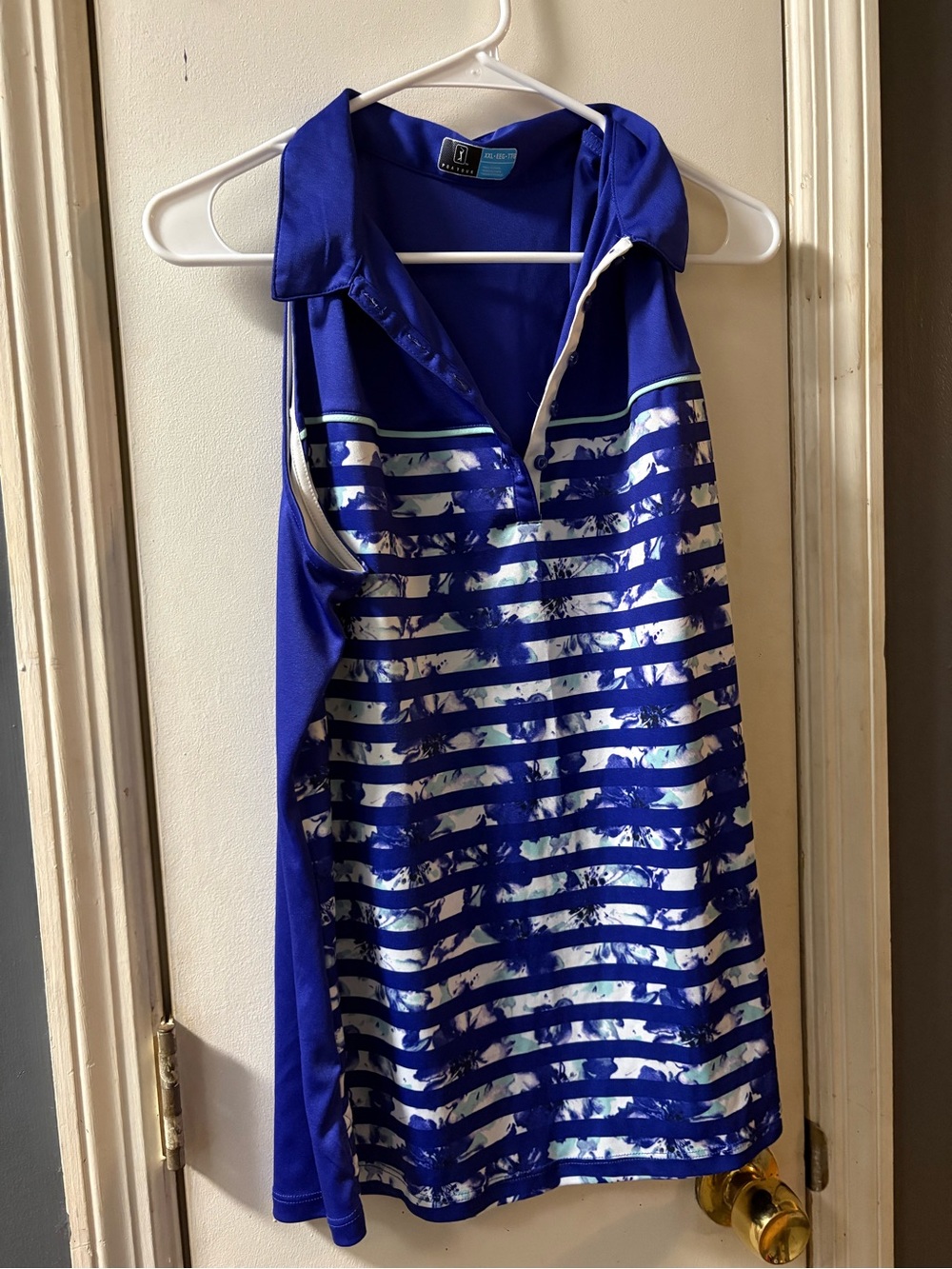Womans PGA Tour golf tank top blue size XXL